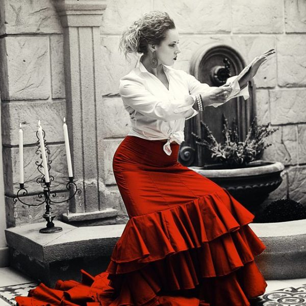 falda roja de flamenco